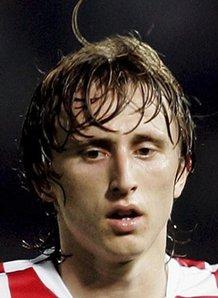 U22国足集训名单：蒯纪闻领衔，王钰栋在列，汪士钦落选