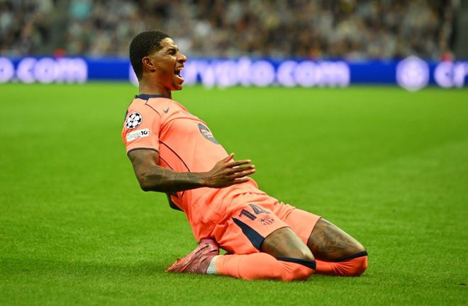 3连胜仅丢1球！奥纳纳获土超10月最佳，直言要赢更多荣誉